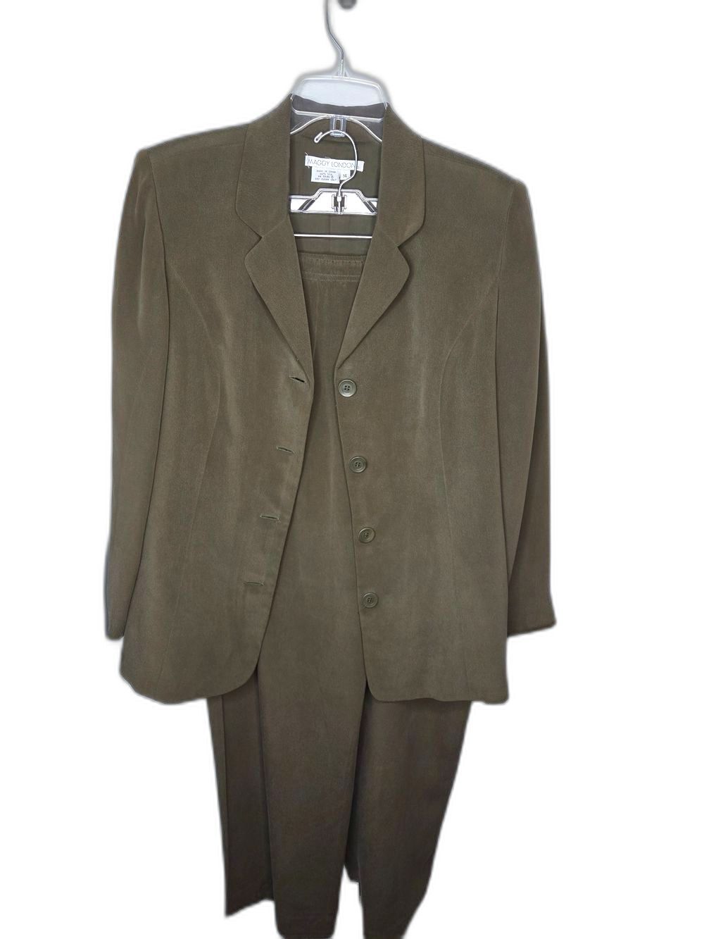 Vintage Maggy London Olive Green Women's Pantsuit Blazer & Trousers 100% Silk